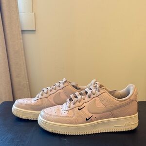 Nike Air Force 1 Light Pink Sneakers